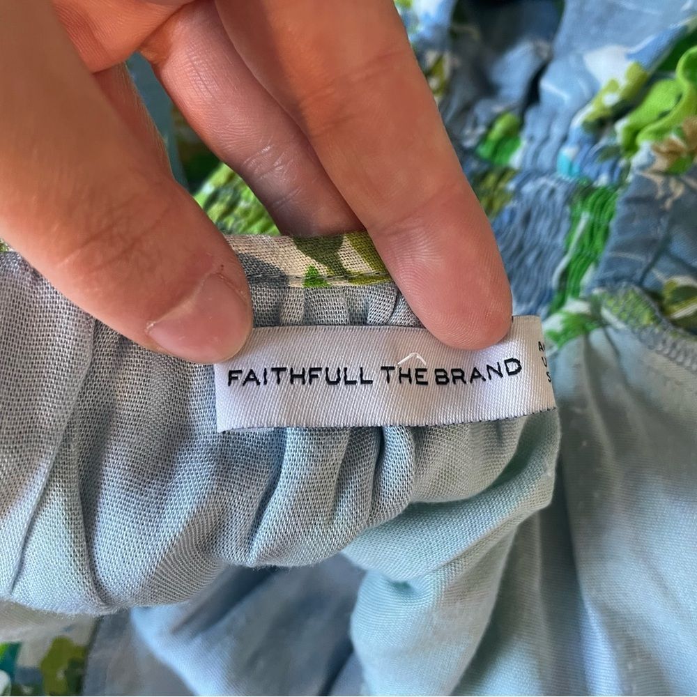 FAITHFULL THE BRAND Kinsley Linen Top Blue Green Floral Smocked Top - Picture 6 of 9